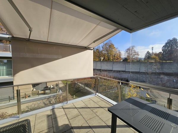 Attique 2,5 pièces de 73 m2 à Lausanne 8