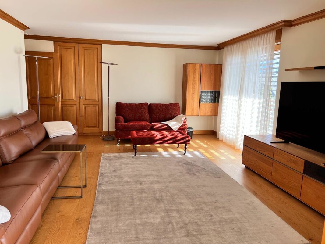 Appartement de 5,5 pces avec magnifique balcon-terrasse de 80 m2