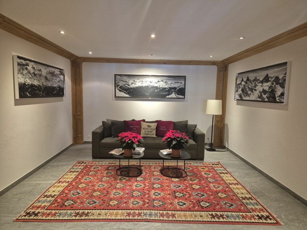 Appartement de 5,5 pces avec magnifique balcon-terrasse de 80 m2