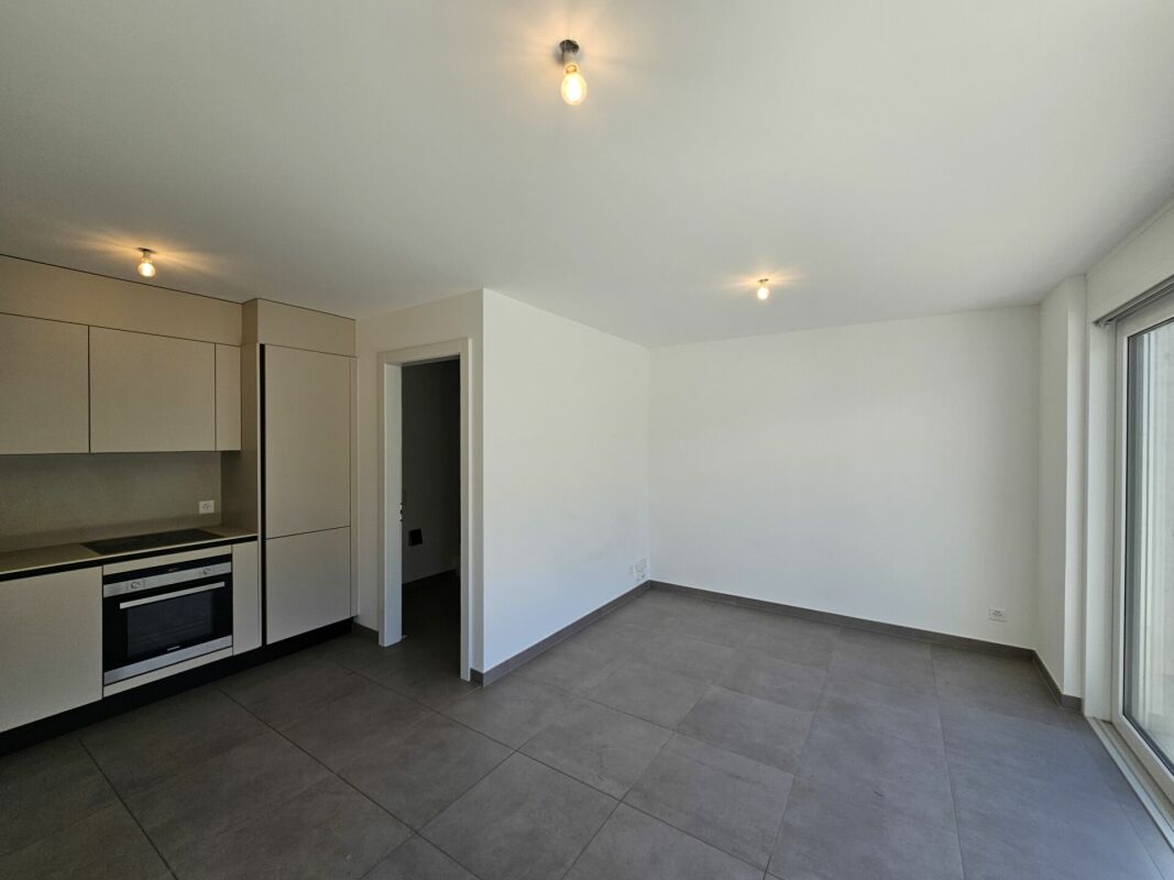 Villa contiguë de 3.5 pces avec terrasse, St-Léonard