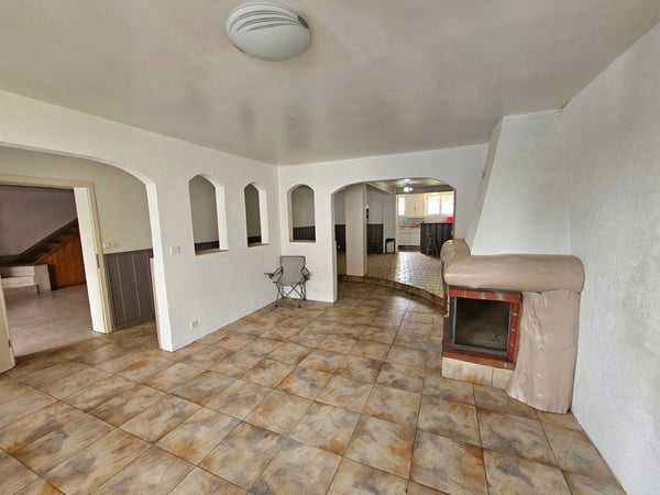 Magnifique propriété de 3 appartements à Longirod avec jardin 14