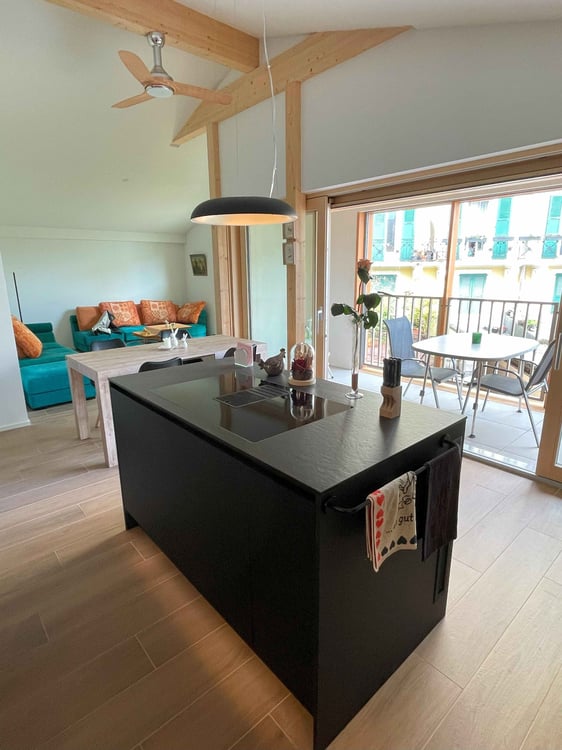 En colocation, charmante chambre meublée au cœur de Montreux 4