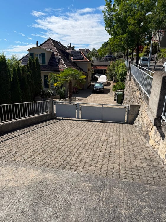 Charmant appartement de 2.5 pièces avec petit bureau et vue lac à Montreux 7
