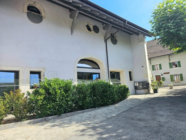 Magnifique appartement de 3.5 pièces avec balcon à Bassins 10