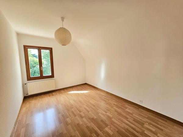 Charmante maison bifamiliale de 4.5 pièces à Nyon 6