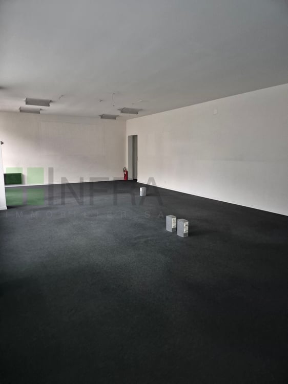 A ne pas manquer ! Surface commerciale de 163 m2 4
