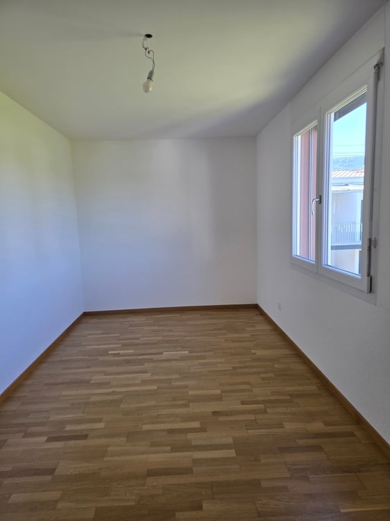 Logement 4,5 pièces au 1er étage de 100 m2, avec ascenseur 11