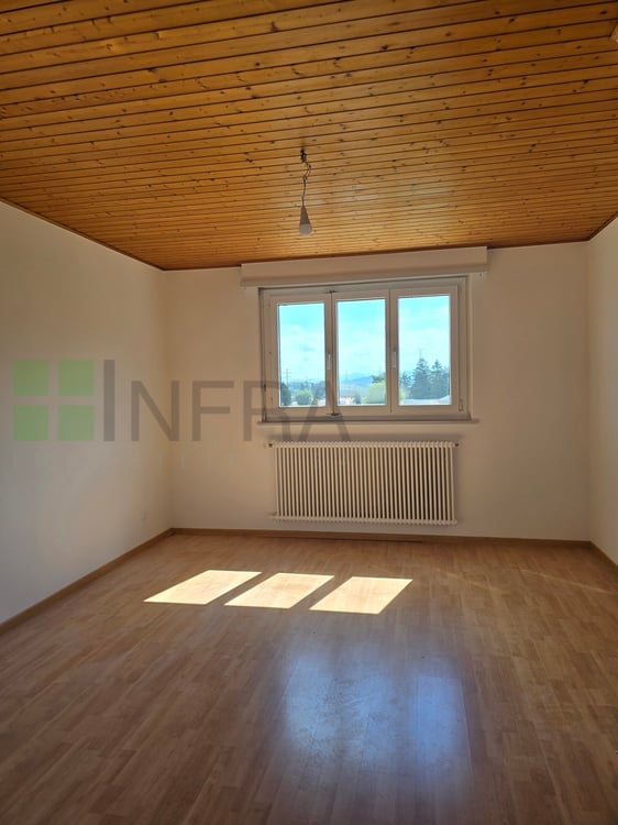 Attique de 13 m2 rénové au 2ème étage 5