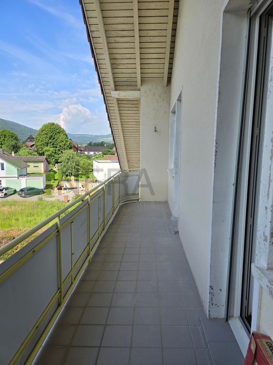 Attique de 13 m2 rénové au 2ème étage 4