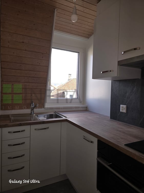 Studio de 52 m2 en attique Sans ascenseur 1