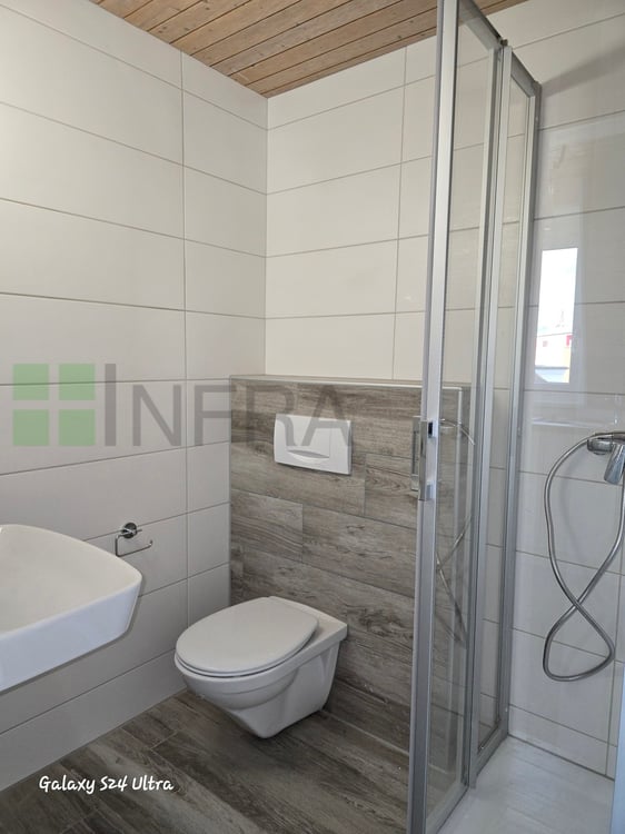 Studio de 52 m2 en attique Sans ascenseur 4