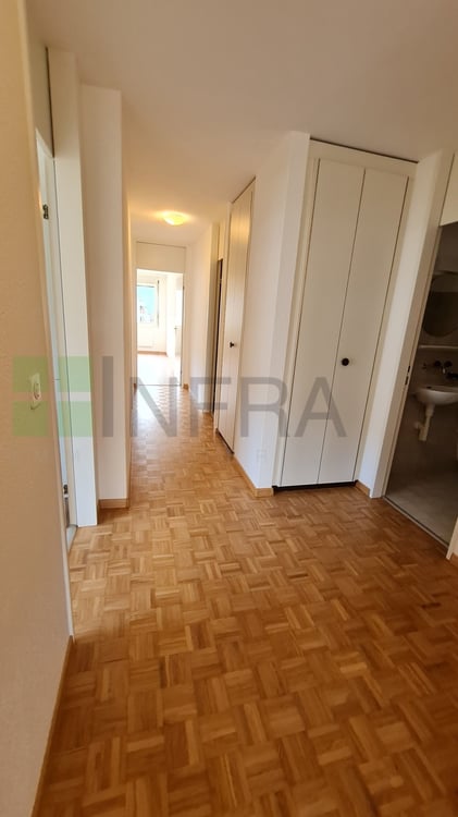 Beau 1.5 pces 17 m2 avec grand balcon 5