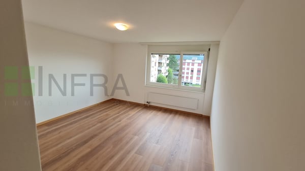 Beau 1.5 pces 17 m2 avec grand balcon 7