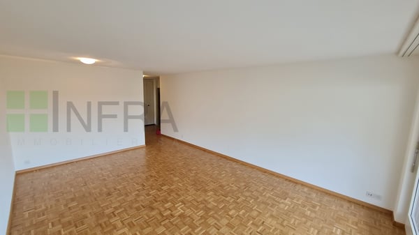 Beau 1.5 pces 17 m2 avec grand balcon 2