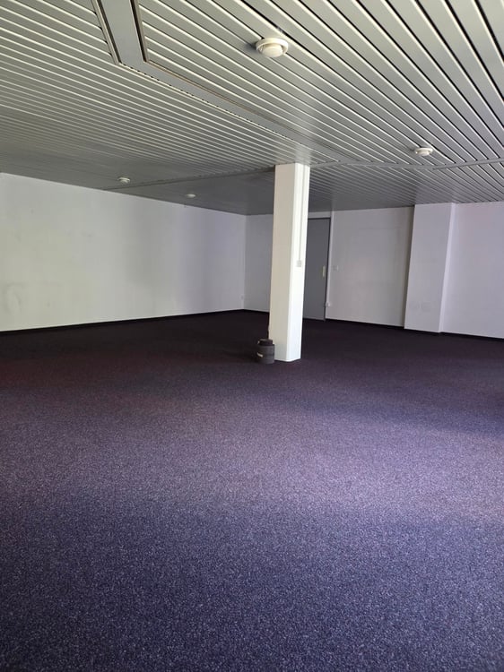 Surface commerciale à plain-pied de 71 m2 1