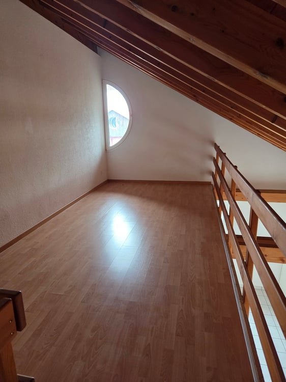 Attique en duplex de 84 m2 au 3ème étage, sans ascenseur 6