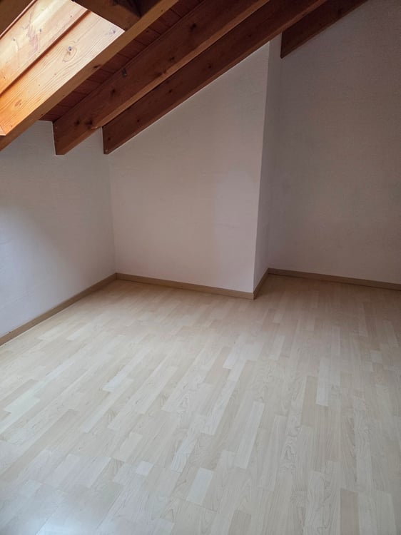 Attique en duplex de 84 m2 au 3ème étage, sans ascenseur 7