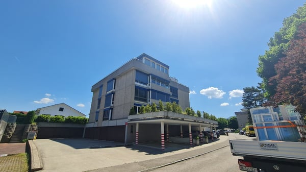 2.5 pièces rénové avec ascenseur - À deux pas du village 11
