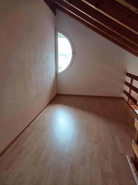 Attique en duplex de 107 m2 au 3ème étage, sans ascenseur 4