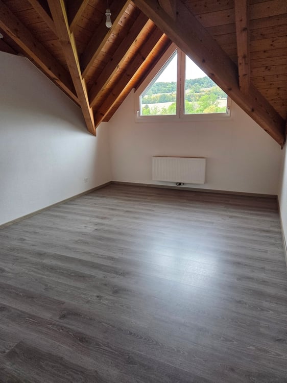 Attique en duplex de 107 m2 au 3ème étage, sans ascenseur 7