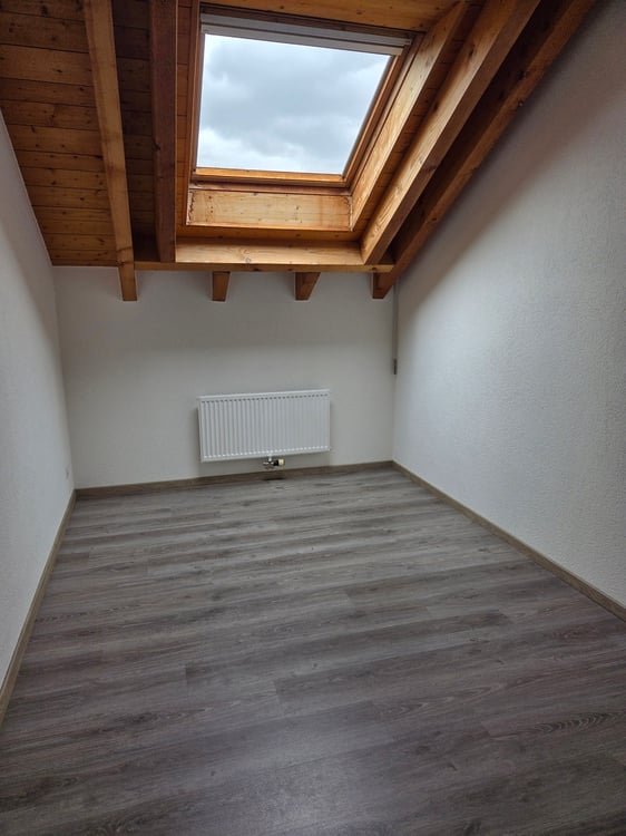 Attique en duplex de 107 m2 au 3ème étage, sans ascenseur 6