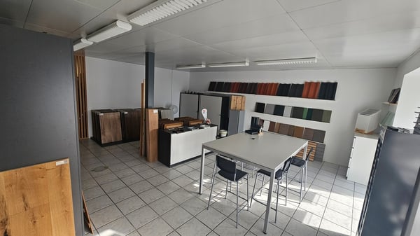 Lot à vendre - Surface commerciale et appartement de 4.5 pièces 3