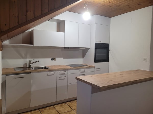 Attique de 2.5 pièces de 52 m2 2