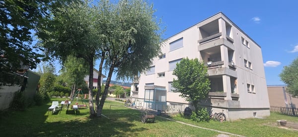 Vue dégagée, balcon et verdure à deux pas de la Coop ! 5