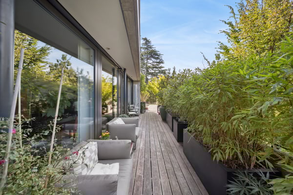 Villa d'architecte avec vue et piscine 5