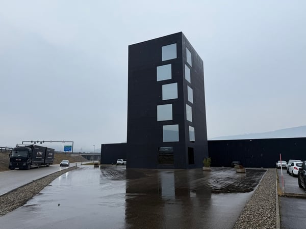 Delémont : Immeuble industriel & administratif en excellent état 1