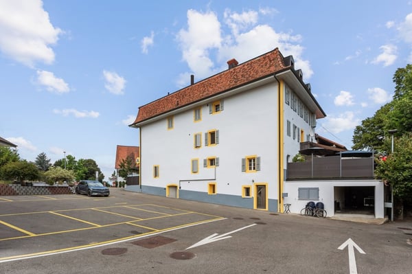 Immeuble mixte avec restaurant- Excellent potentiel de rendement 2