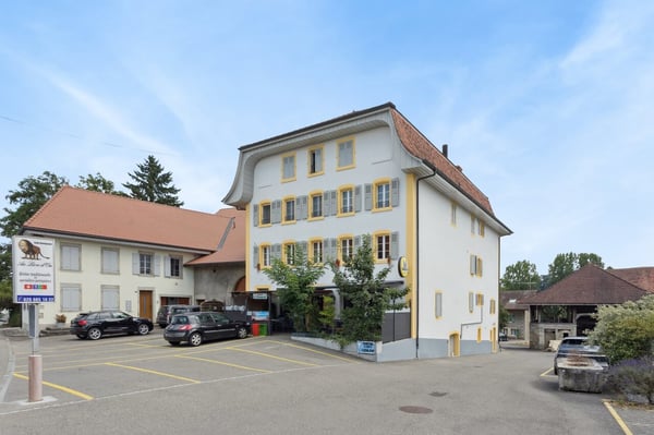 Immeuble mixte avec restaurant- Excellent potentiel de rendement 1