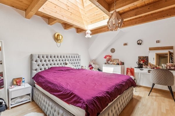 Immeuble mixte avec restaurant- Excellent potentiel de rendement 10