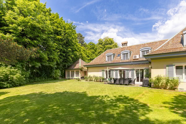 Maison de charme à Lausanne - Un écrin de verdure au coeur de la ville 13