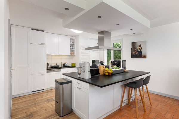 Maison de charme à Lausanne - Un écrin de verdure au coeur de la ville 5