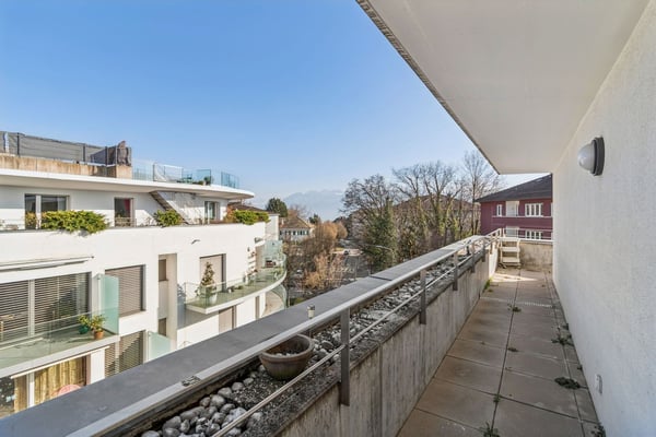 Rare attique-duplex moderne à Lausanne 11