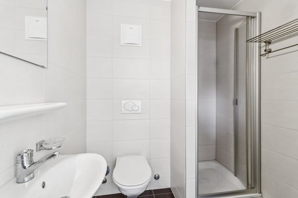Rare attique-duplex moderne à Lausanne 10
