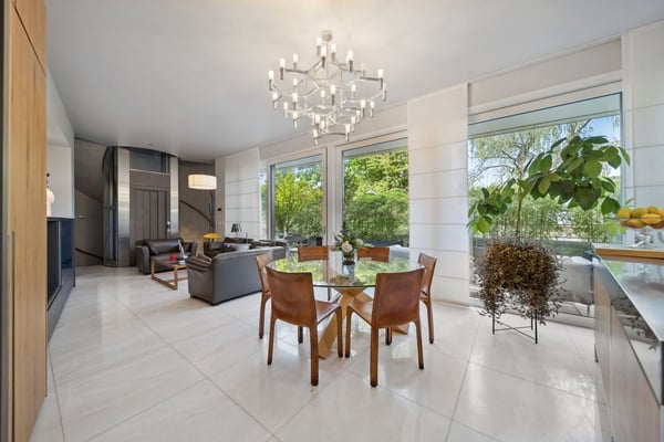 Villa d'architecte avec vue et piscine 6