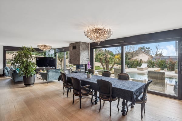 Propriété d'exception avec piscine & SPA 4