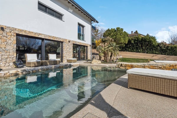 Propriété d'exception avec piscine & SPA 1