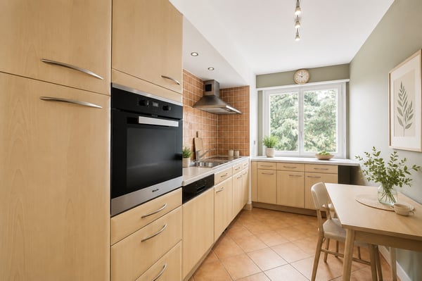 Spacieux appartement à rénover au centre de Chailly 4