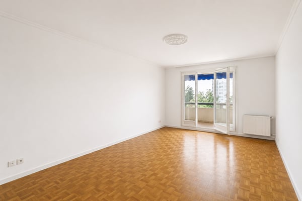 Spacieux appartement à rénover au centre de Chailly 7