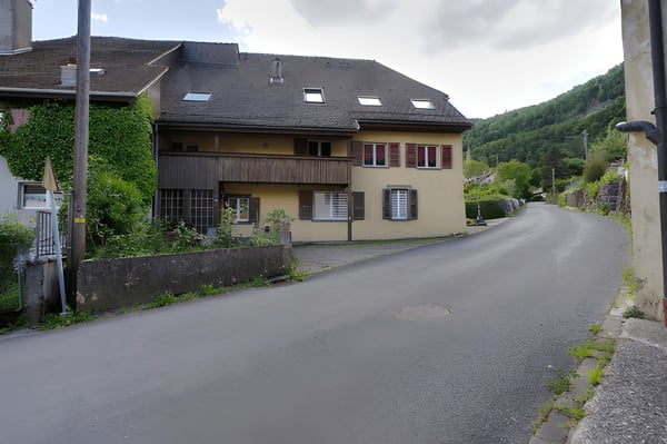 Maison paysanne de 1714 -- Trois logements, triplex familial et deux 2 12