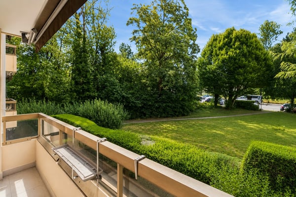 Un appartement lumineux offrant un magnifique potentiel 1