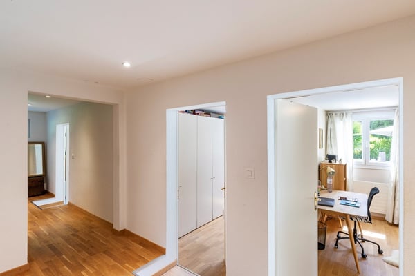 Magnifique propriété de 8.5 pièces avec grande terrasse et jardin 10