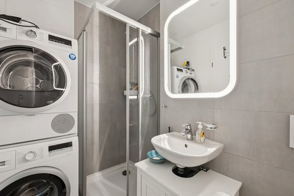 Attique contemporain à Saint-Sulpice 7