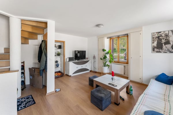 Bâtiment existant de 7 appartements + Projet d'une halle artisanal à E 2