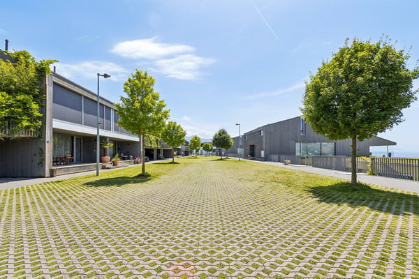 Entre architecture contemporaine, patio privé et panorama sur le Léman 2
