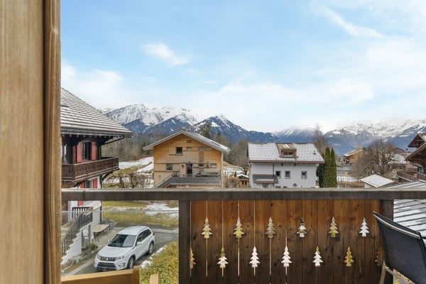 Ma Retraite - Chalet rénové avec jardin au centre de Chesières 11