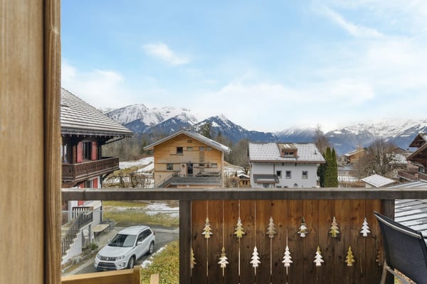Ma Retraite - Chalet rénové avec jardin au centre de Chesières 11